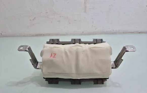 Toyota RAV 4 (XA40) Passenger airbag TG11B01001
