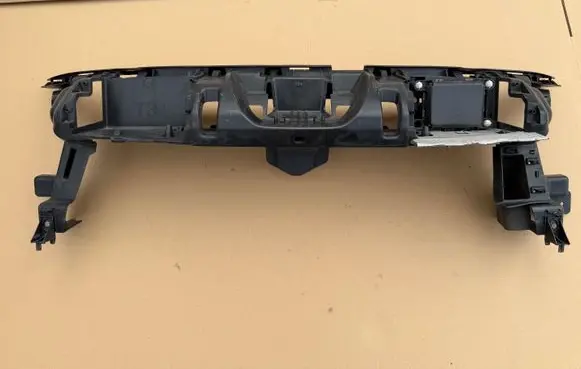 Peugeot 3008 I Front bumper mounting bracket 9685142780