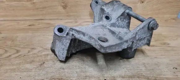 Volvo V70 Engine mounting bracket 6G926P096FC