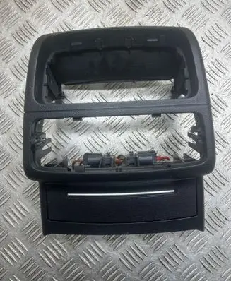 Other center console (tunnel) element