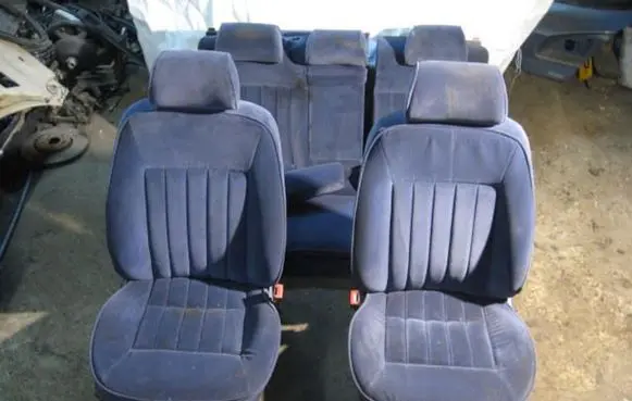 Seat set