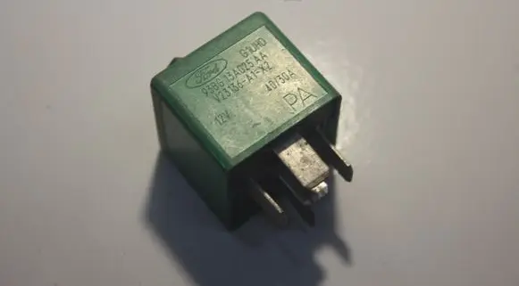 Ford Mondeo MK II Other relay 93BG13A025AA