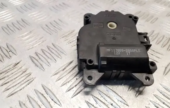 Toyota Auris E180 Air flap motor/actuator 1138002800