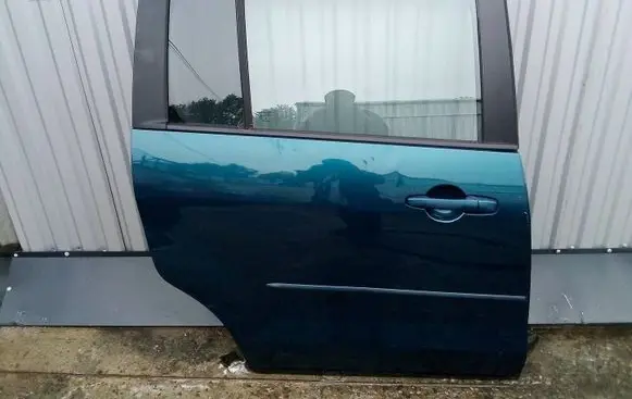 Mazda 5 Side sliding door 