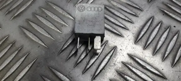 Volkswagen Sharan Other relay 1k0951253 0332011100