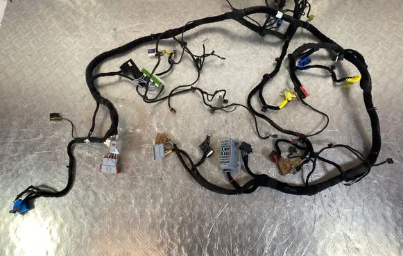 Maserati Levante Panel wiring 06701059180