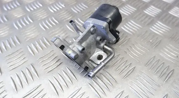 Toyota Yaris Cross EGR valve F301015350 2562015350