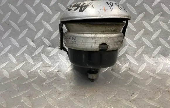 Aston Martin DB9 Engine mount vacuum valve 