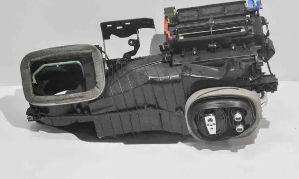 Volkswagen Jetta VI Interior heater climate box assembly 5C1820003GC
