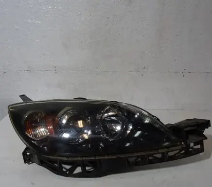 Mazda 3 I Headlight/headlamp