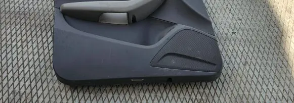 Audi Q5 SQ5 Front door card panel trim 8R1867105A