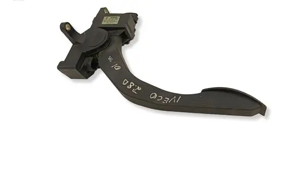 Iveco Daily 35 - 40.10 Accelerator throttle pedal 500344802 0281002359 389100147