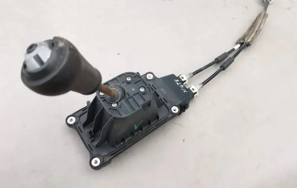 Nissan Note (E11) Gear shifter/selector 3550110