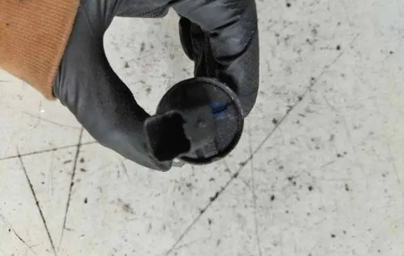 Fuel pressure sensor