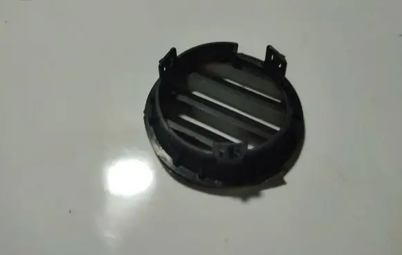 Dash center air vent grill