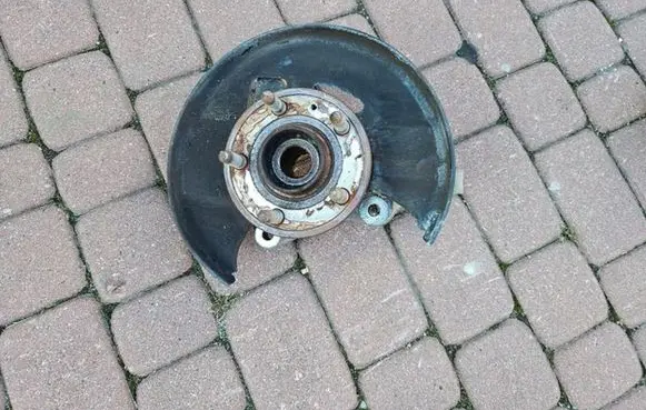 Opel Insignia B Front wheel hub spindle knuckle 58TYS