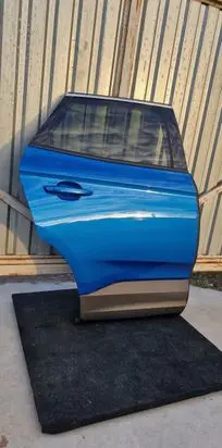 Opel Grandland X Rear door