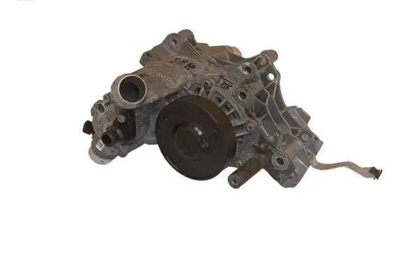 BMW X4M F98 Water pump 8054857