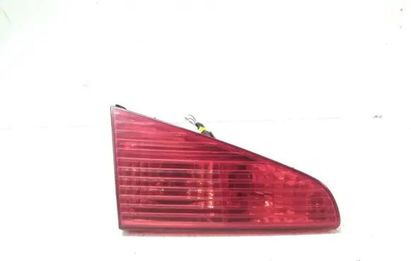 Peugeot 607 Tailgate rear/tail lights