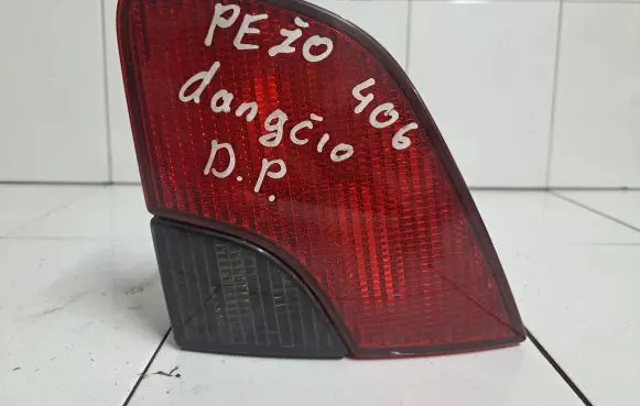 Peugeot 406 Tailgate rear/tail lights 45505
