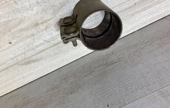 Audi Q3 F3 Muffler pipe connector clamp 1K0253141AA
