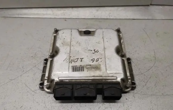 Peugeot 206 Engine control unit/module 0281011188 9648588880