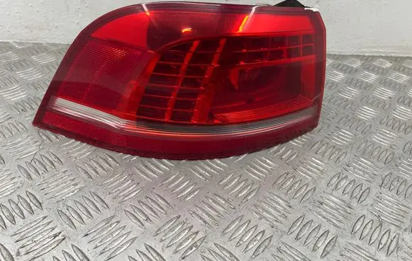 Volkswagen PASSAT B7 Rear/tail lights 2SK01074601 3AF945207A
