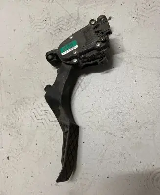 Volkswagen Transporter - Caravelle T5 Accelerator throttle pedal 7H1721503G 00849633