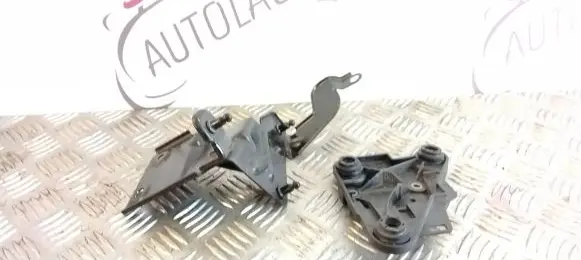 Audi A3 S3 8V ABS pump bracket 5Q1614235 0115 5Q0614235