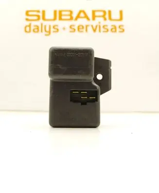 Subaru Forester SF Window wiper relay 3300120517