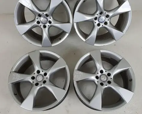 Mercedes-Benz CLS C218 AMG R17 alloy rim A2184010502