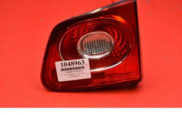 Volkswagen Tiguan Rear/tail lights 5N0954094B