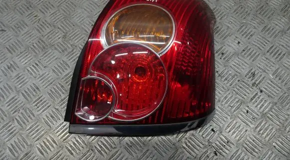 Toyota Avensis T250 Rear/tail lights