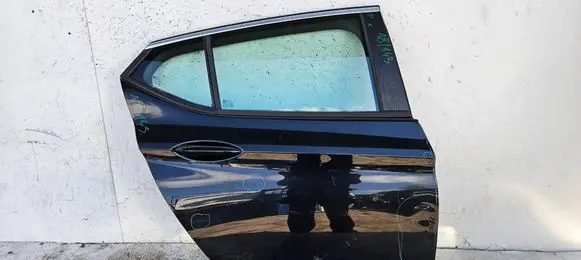 Opel Astra K Rear door 