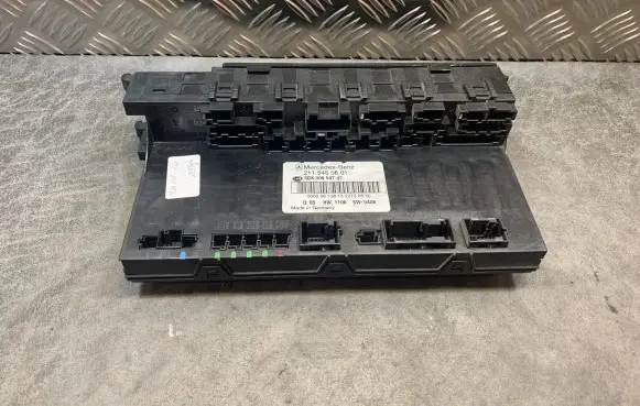 Mercedes-Benz E W211 Fuse box set A2115455601