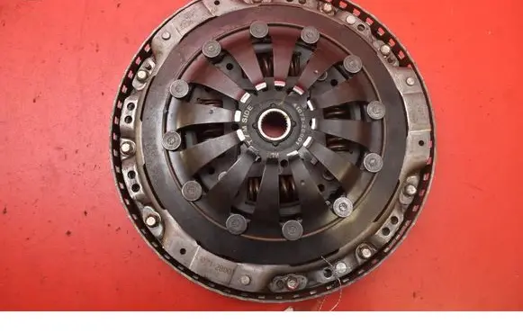 Hyundai Kona I Clutch set kit 410712B001