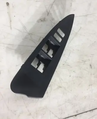 Toyota RAV 4 (XA30) Front door window switch trim 7423142080 7423142150