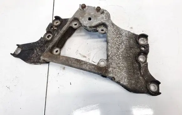 Audi A6 S6 C6 4F Engine mounting bracket 4F0399263M