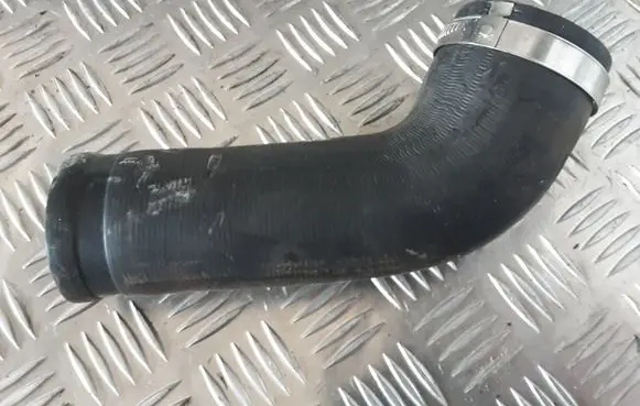Ford Kuga II Intercooler hose/pipe