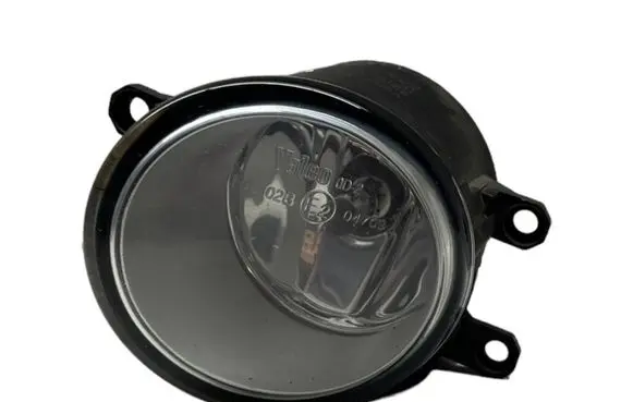 Toyota Avensis T250 Front fog light 812200D040 89204012 89210657