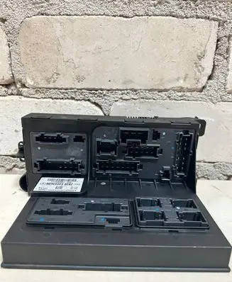 Mercedes-Benz E W211 SAM control unit 2115453901
