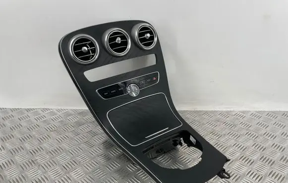 Mercedes-Benz C W205 Center console A2056800105