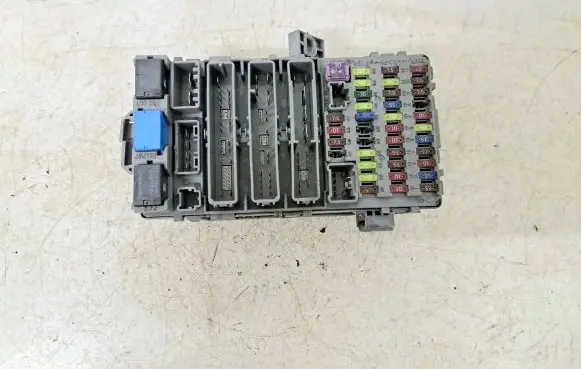Honda Civic Fuse module 34191LE