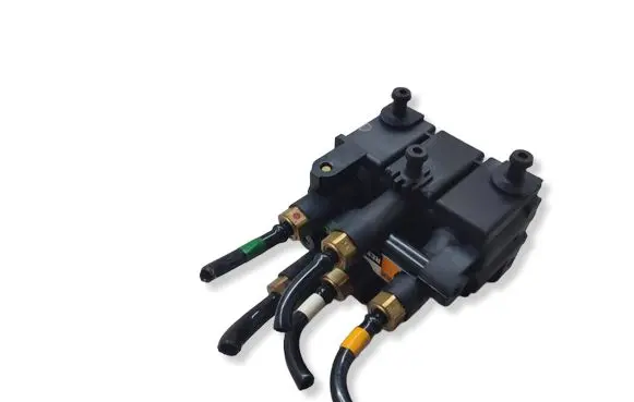 Land Rover Range Rover Sport L494 Air suspension control unit module (rear) CPLA5B710BB