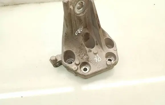 Alfa Romeo Giulia Engine mounting bracket 50545195SX
