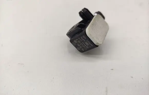 Mercedes-Benz B W246 W242 Airbag deployment crash/impact sensor A1668210151