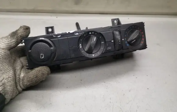 Mercedes-Benz Sprinter W906 Climate control unit A9068300485KZ A9068300485