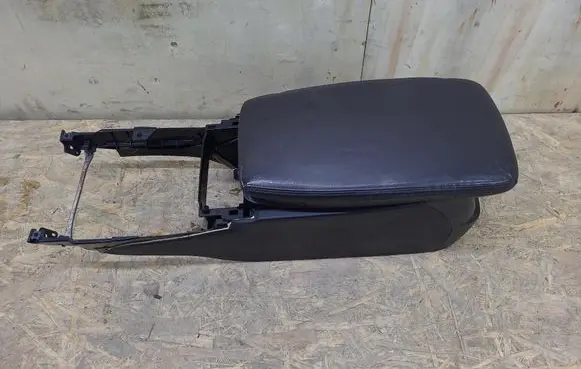 Lexus GS 300 350 430 450H Armrest 5881130340