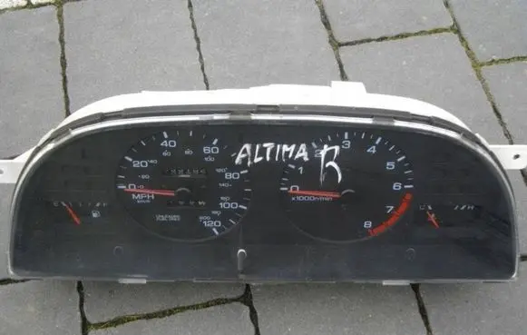 Nissan Altima Speedometer (instrument cluster) K11631-3E100