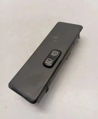 Mercedes-Benz Vito Viano W638 Electric window control switch A0055453807